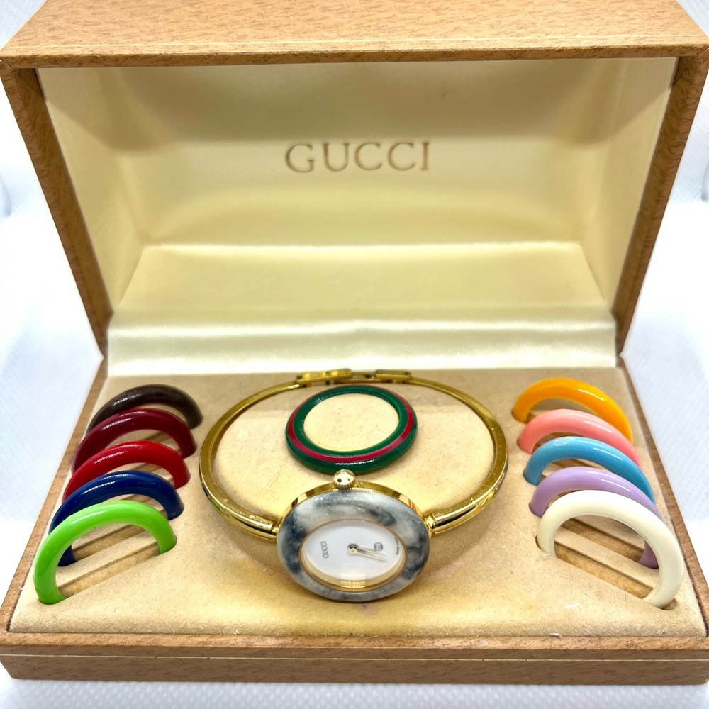 Gucci Vintage Rare 90’s 1100-L Women's Bracelet Watch Gold w/ 12 Color Bezels